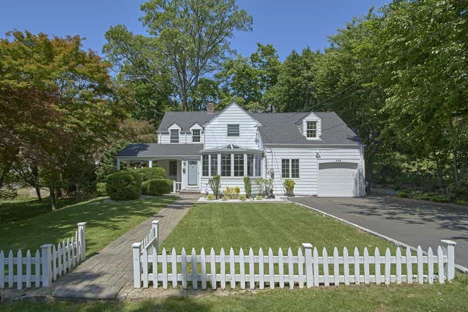 House in Scarsdale, New York 11861635