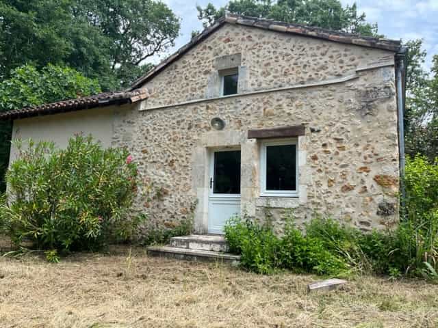House in Issac, Nouvelle-Aquitaine 11861876