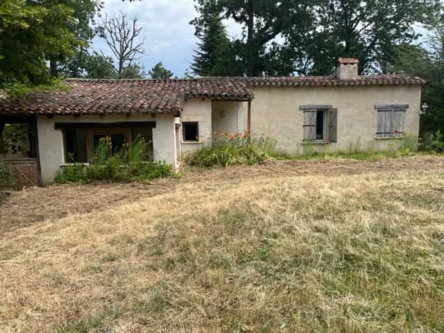 House in Issac, Nouvelle-Aquitaine 11861876