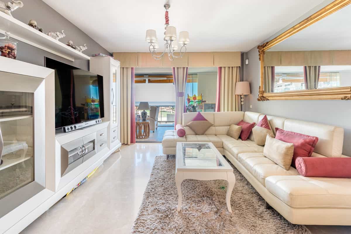 Condominium in , Andalucía 11862242