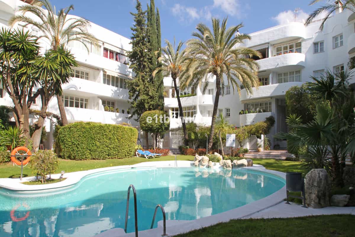 Eigentumswohnung im Marbella, Andalusien 11862264