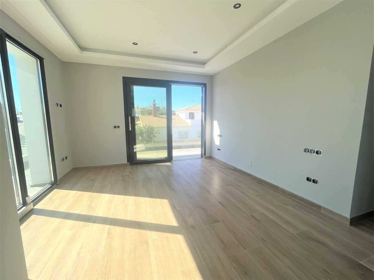 House in Estepona, Andalusia 11862343