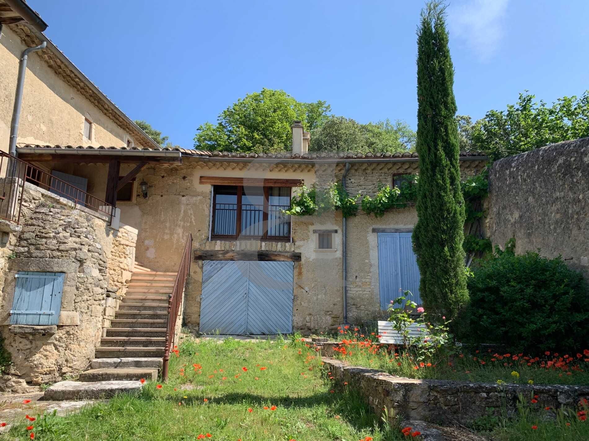 House in Grignan, Auvergne-Rhone-Alpes 11862525