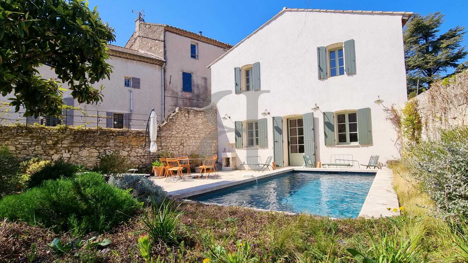 Casa nel Saint-Remy-de-Provence, Provenza-Alpi-Costa Azzurra 11862569