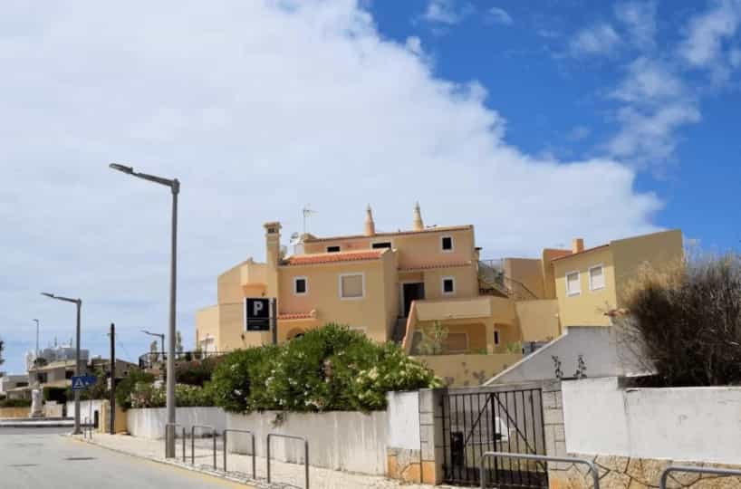 Condominium in Pedra Alcada, Faro 11862579