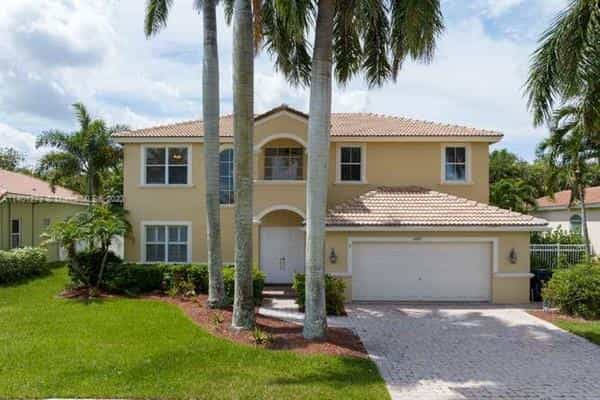 Eigentumswohnung im Aberdeen, Florida 11863238