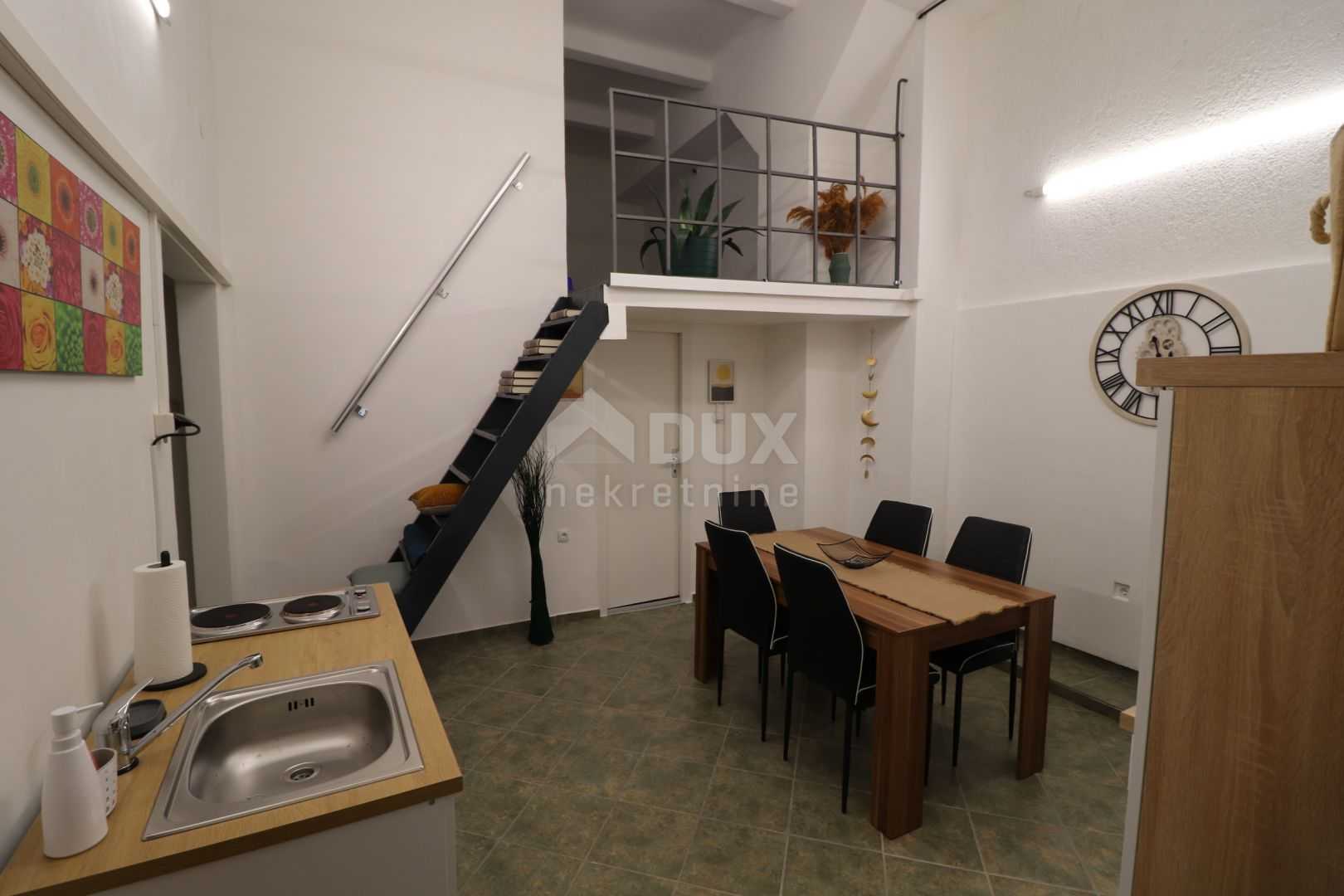 Condominium dans Mrkopalj, Primorsko-Goranska Zupanija 11863850