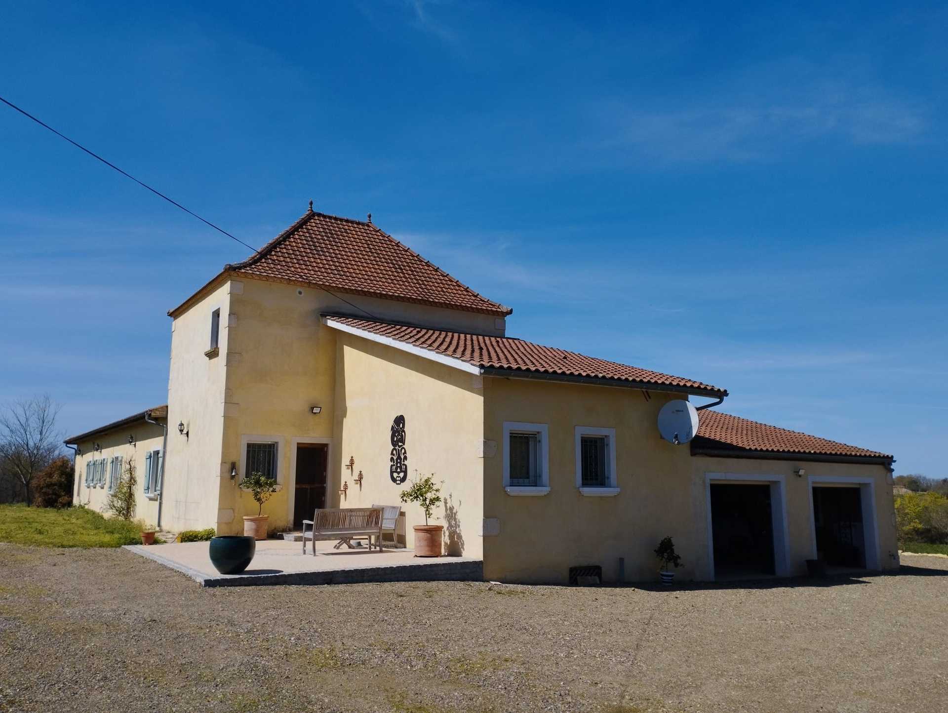 House in Plaisance, Occitanie 11864382