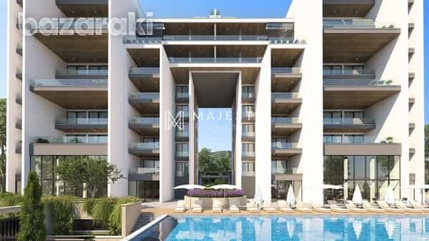 Condominium in Agios Tychon, Larnaka 11865175