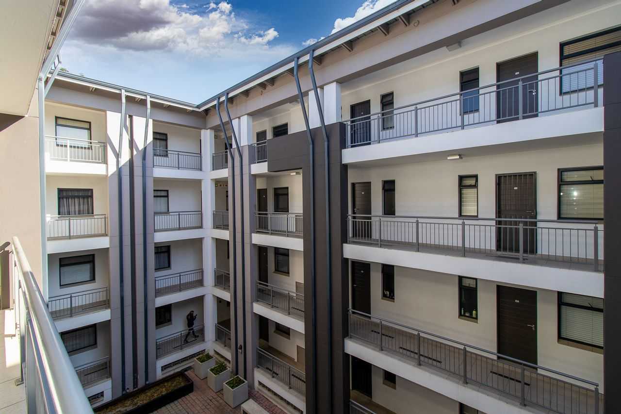 Condominium in Sandton, Gauteng 11865635