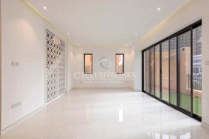 Residential in Dubai, Dubai 11865912
