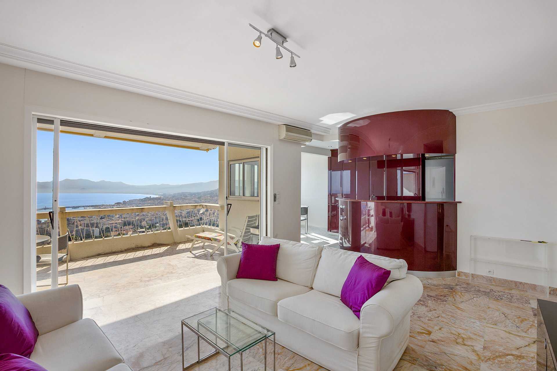 Condominium in Cannes, Provence-Alpes-Cote d'Azur 11866860