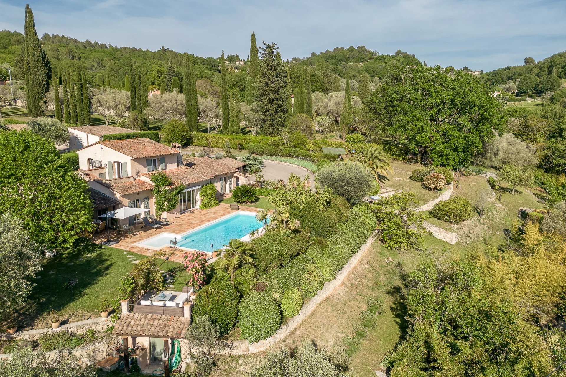 Будинок в Grasse, Provence-Alpes-Côte d'Azur 11867141