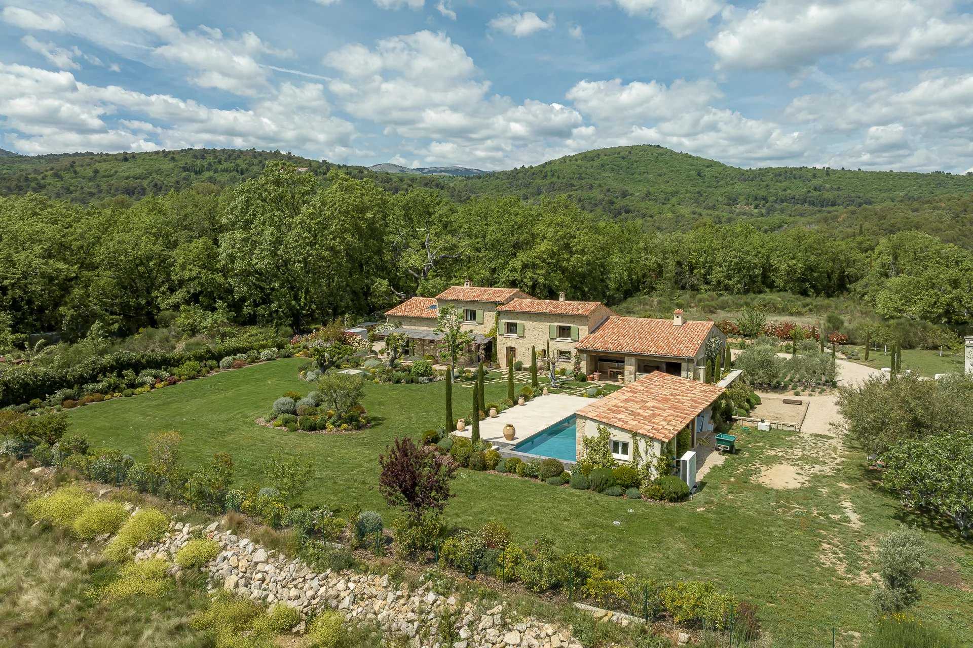casa en Fayence, Provence-Alpes-Côte d'Azur 11867148