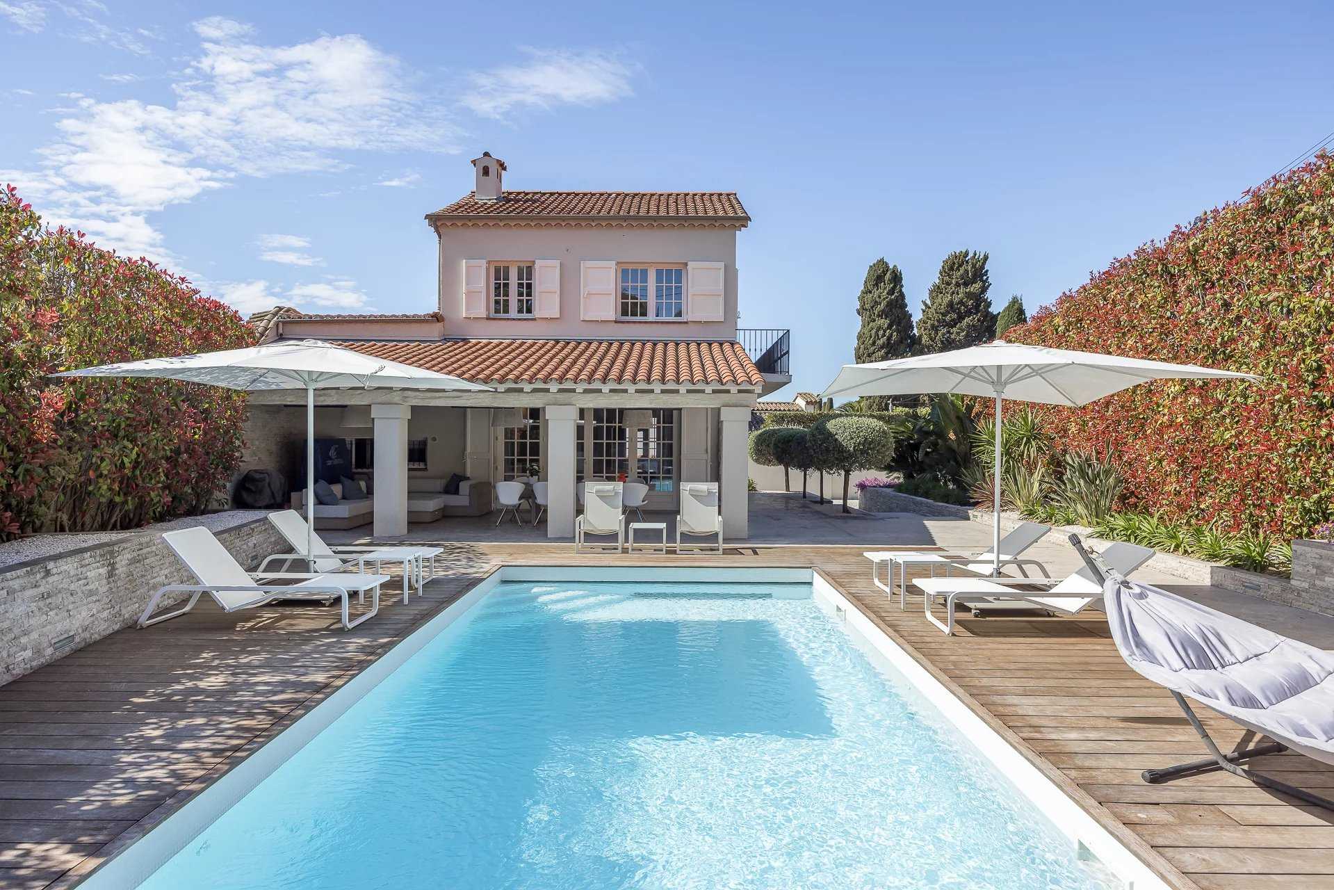 Huis in Antibes, Provence-Alpes-Côte d'Azur 11867203