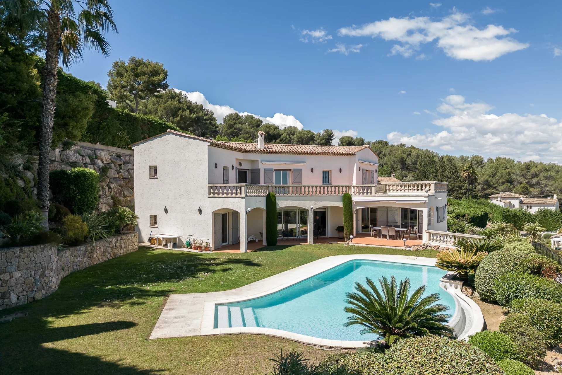 Будинок в Vallauris, Provence-Alpes-Côte d'Azur 11867264
