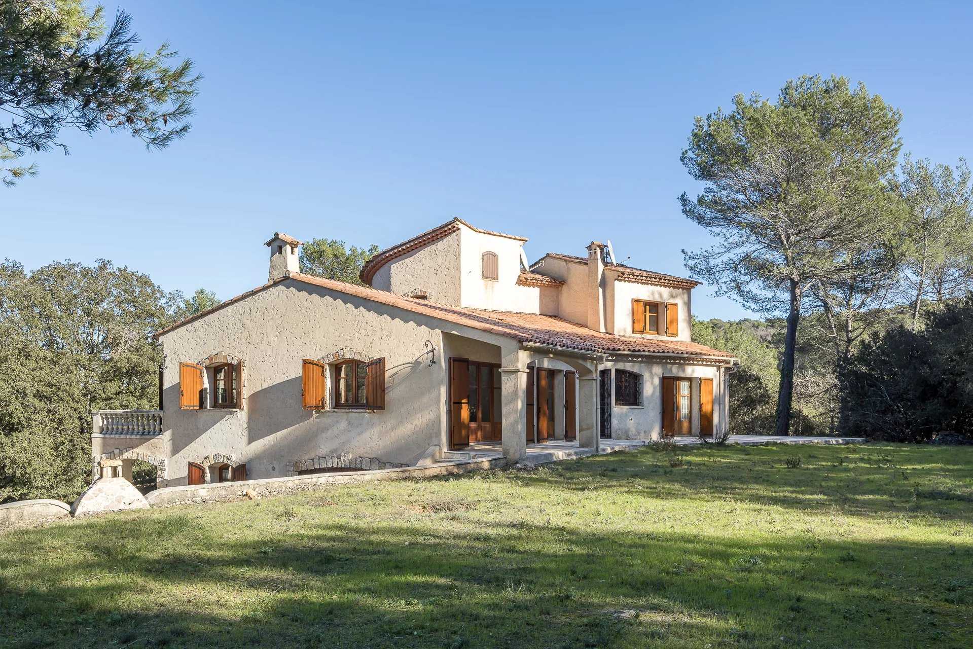 House in Mougins, Provence-Alpes-Cote d'Azur 11867313