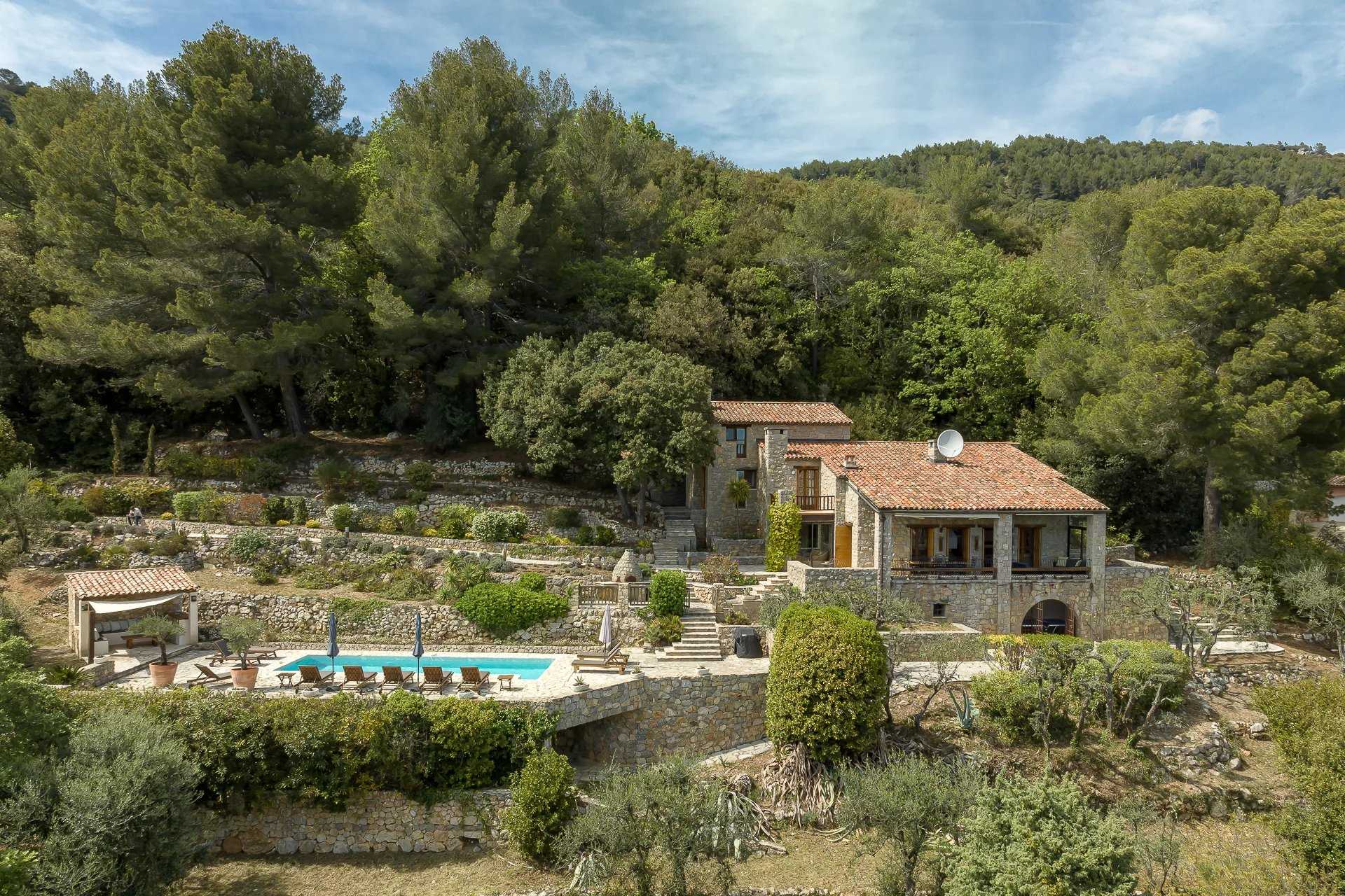 Hus i Le Tignet, Provence-Alpes-Cote d'Azur 11867376