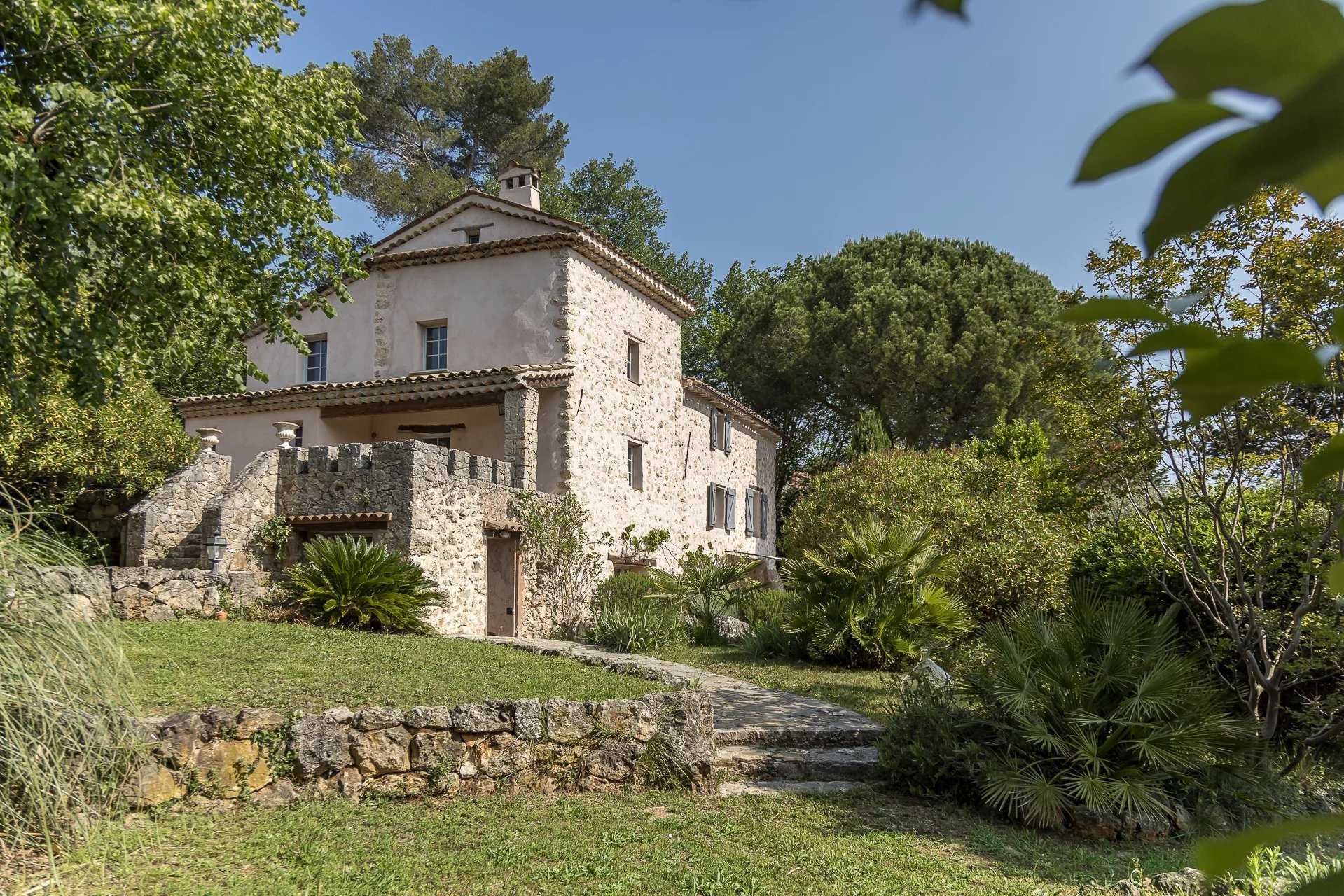 Rumah di Roquefort-les-Pins, Provence-Alpes-Côte d'Azur 11867378