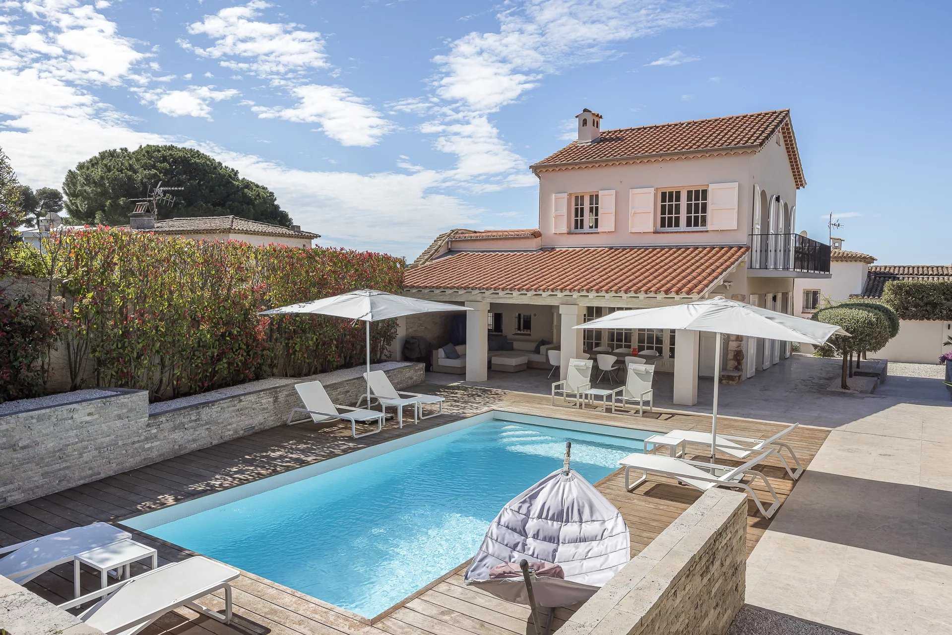 Huis in Antibes, Provence-Alpes-Côte d'Azur 11867384