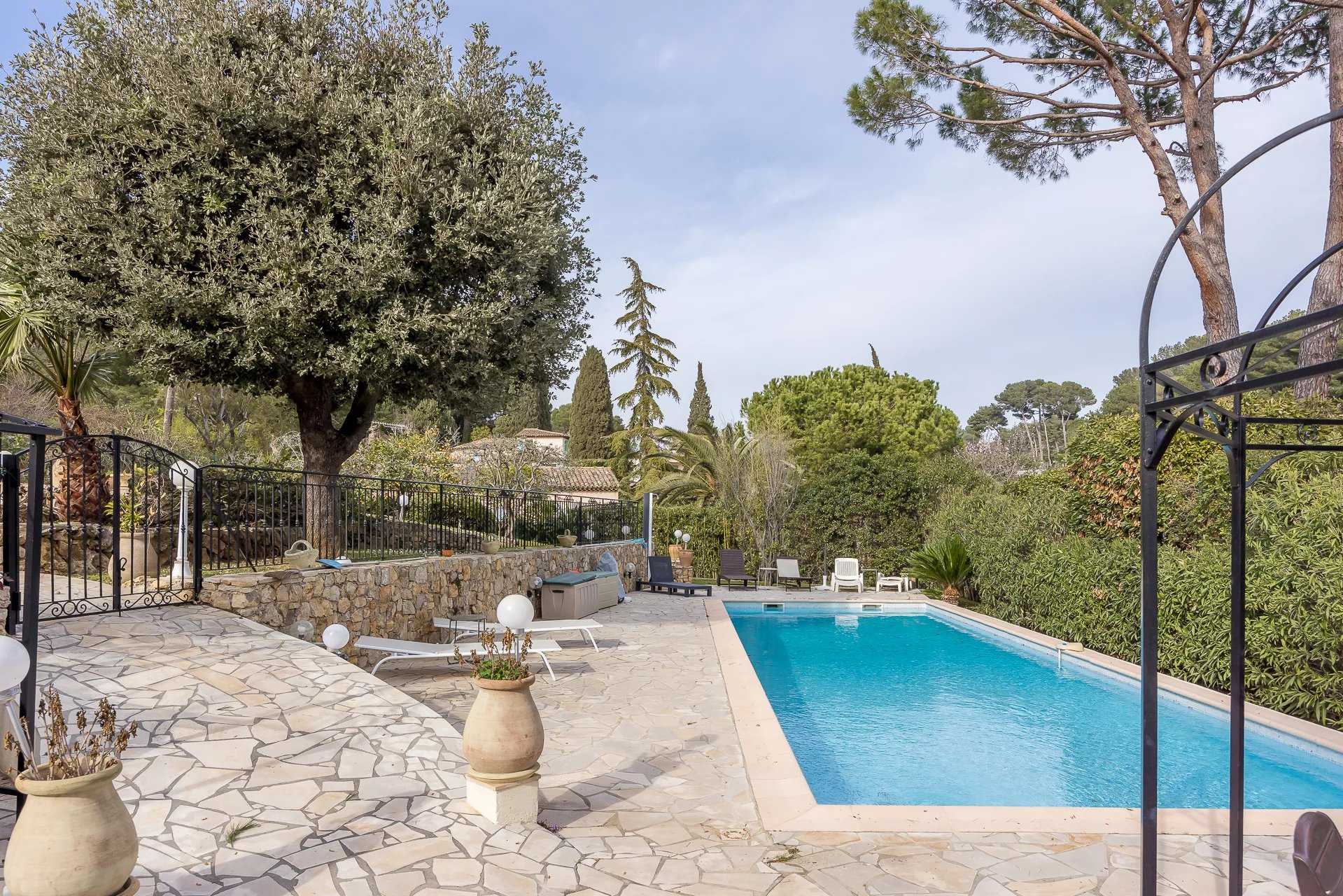 Huis in Antibes, Provence-Alpes-Côte d'Azur 11867413