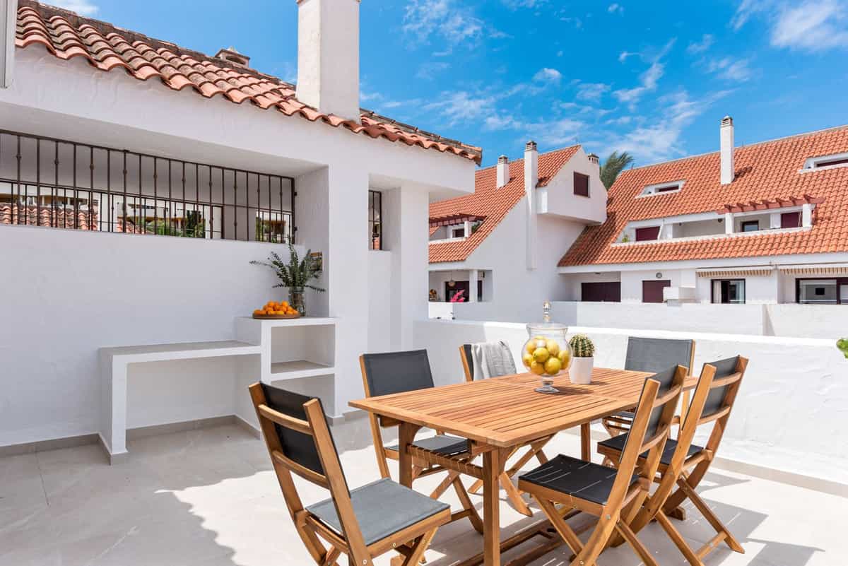 Eigentumswohnung im Marbella, Andalusien 11869030