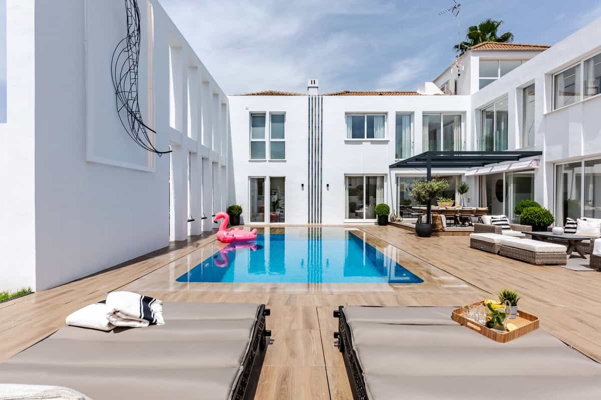 House in Marbella, Andalusia 11870817