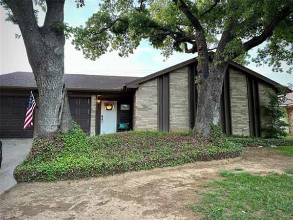 жилой дом в Арлингтон, Техас 11871533