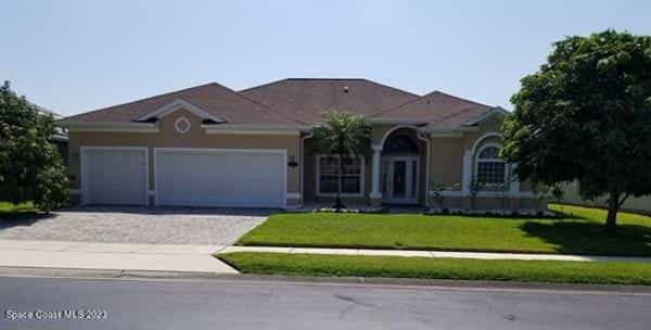 بيت في West Melbourne, Florida 11871575