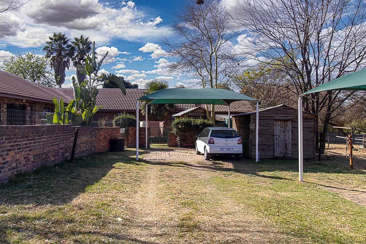 House in Midrand, Gauteng 11871605