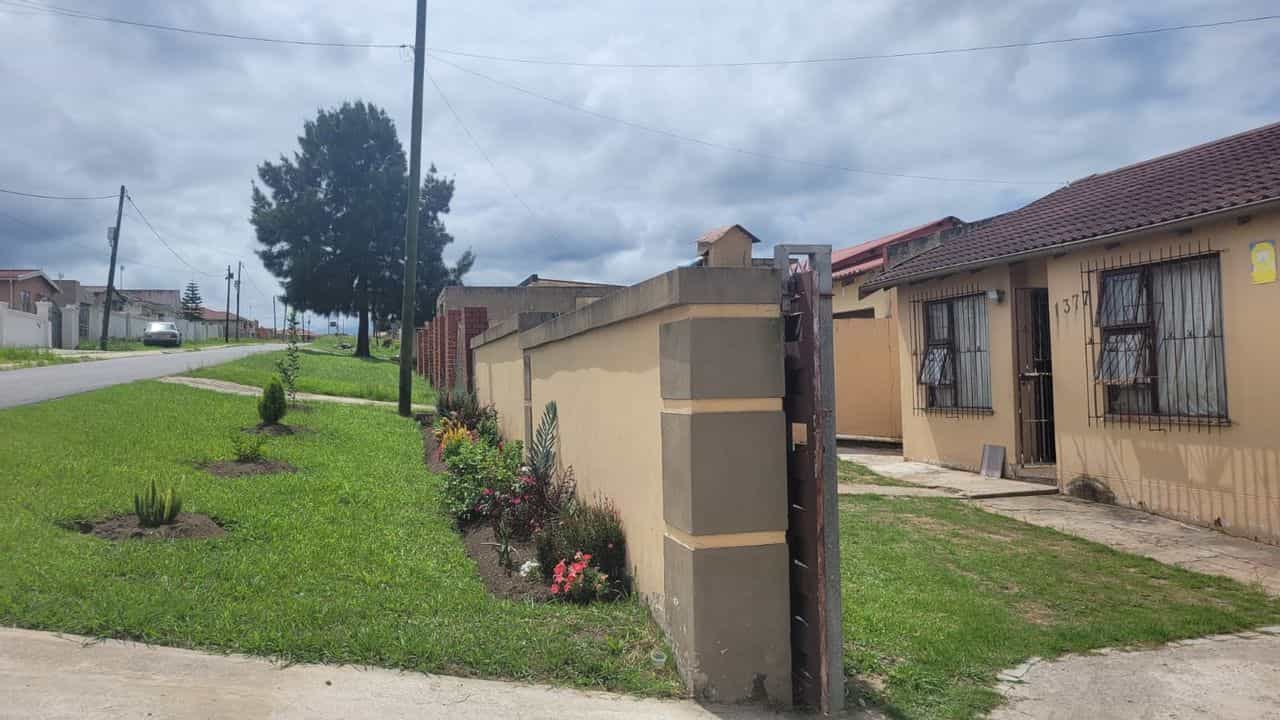 casa no Mdantsane, Eastern Cape 11871609