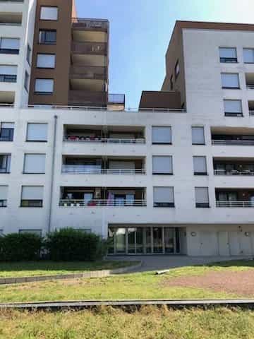 Condominium in Ostwald, Grand Est 11871652