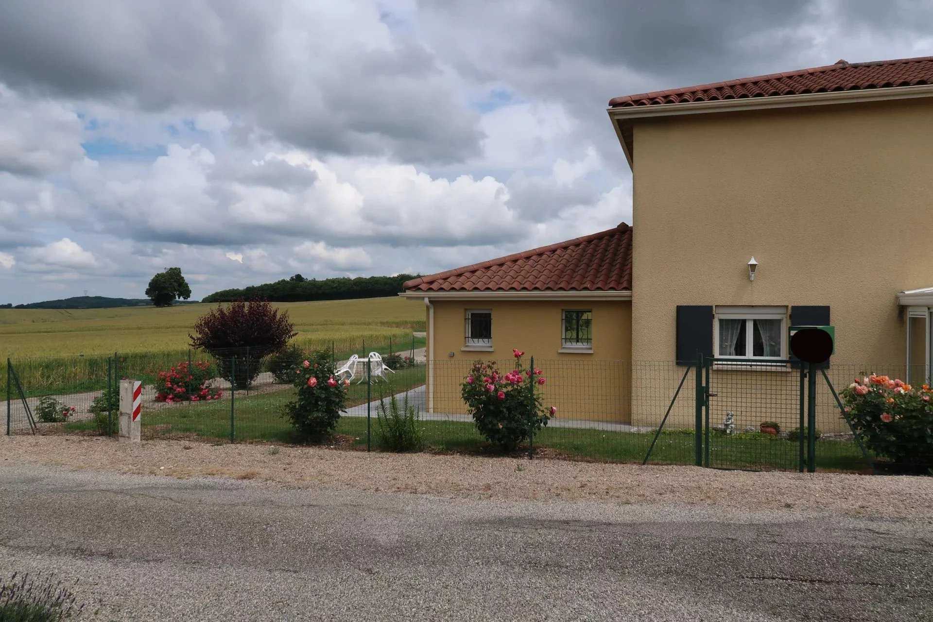 жилой дом в Saint-Jean-de-Bournay, Auvergne-Rhone-Alpes 11871717
