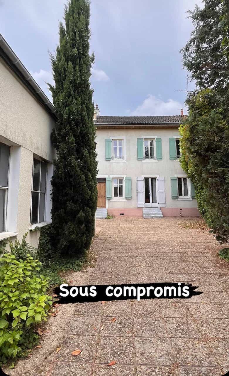 Flere huse i Montrichard, Centre-Val de Loire 11871805