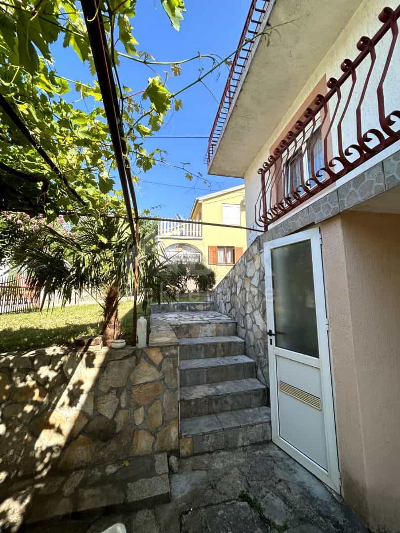 жилой дом в Gornji Karin, Zadar County 11872322