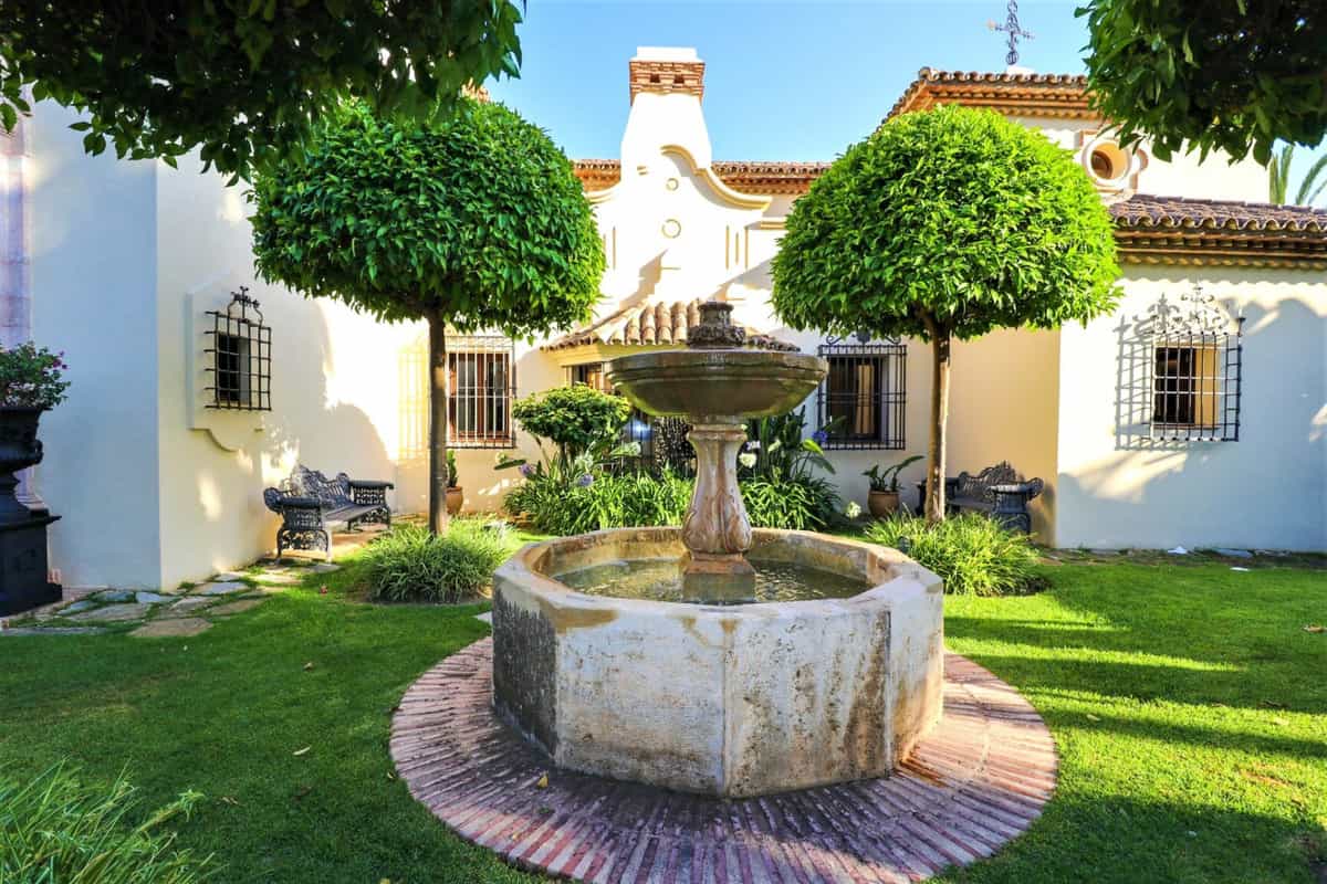 Casa nel Marbella, Andalusia 11872571