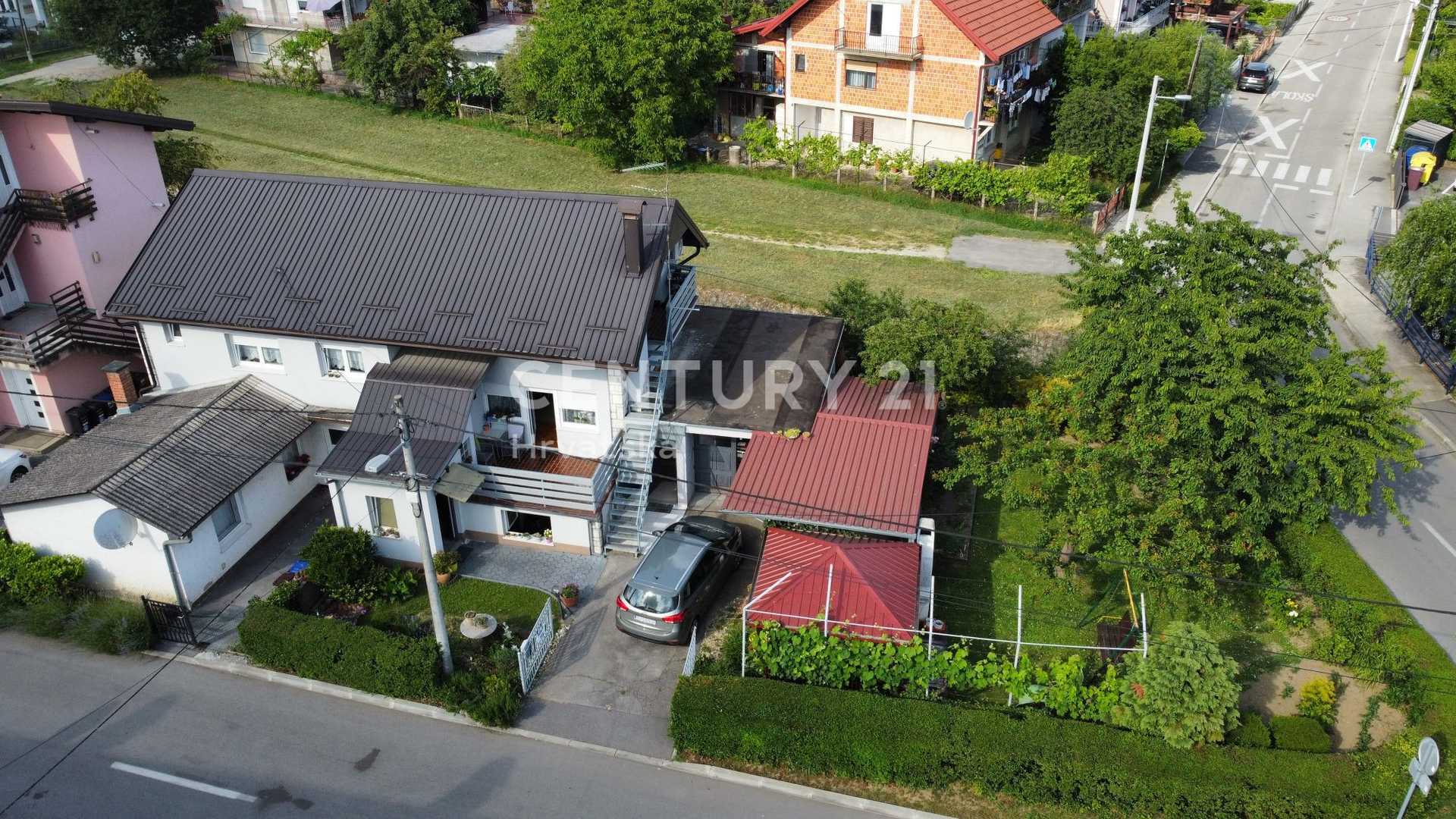 Casa nel Sesvete, Zagabria, Laurea 11872829