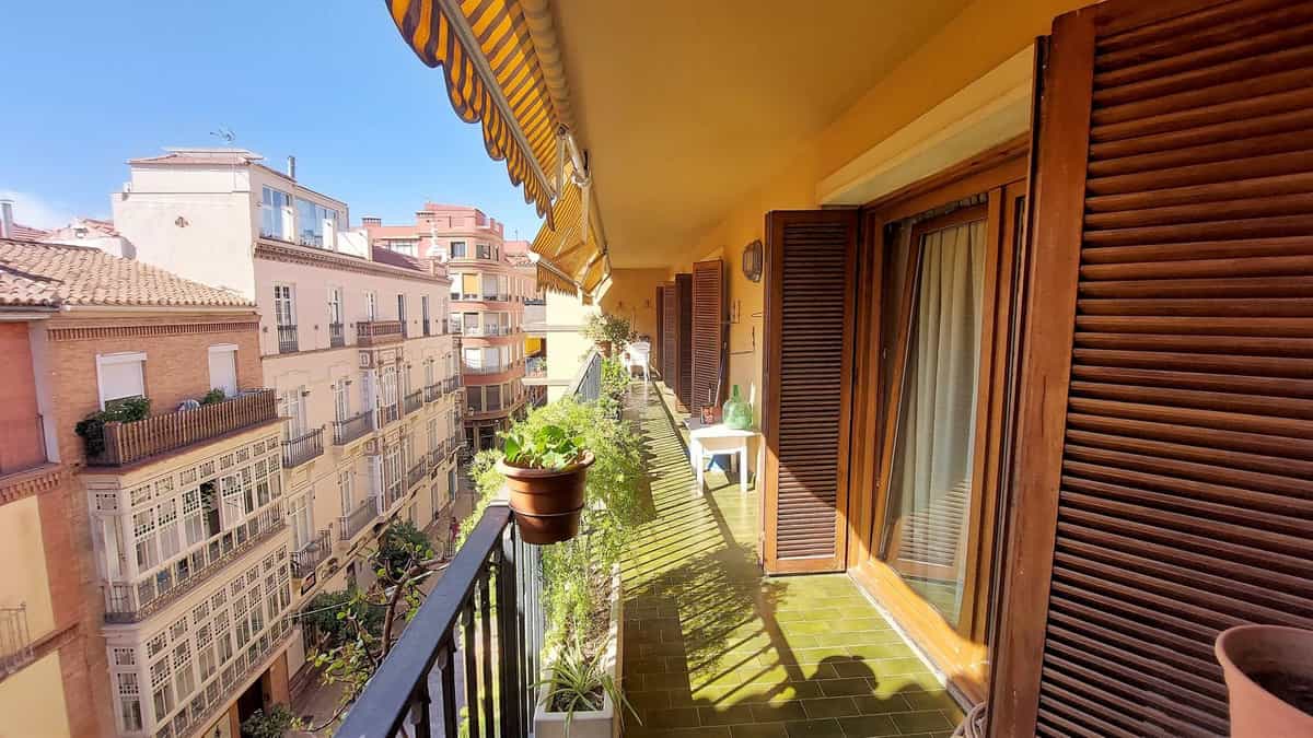 Condominium in Malaga, Andalusia 11874124
