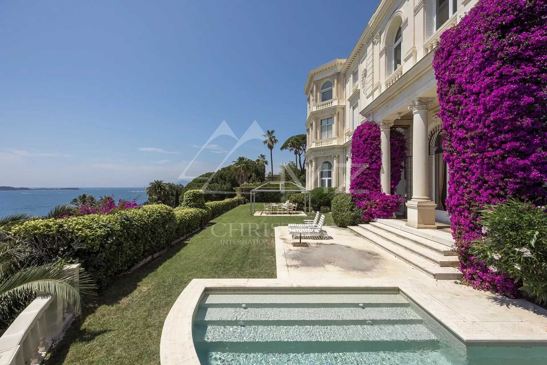 Residential in Cannes, Alpes-Maritimes 11877636