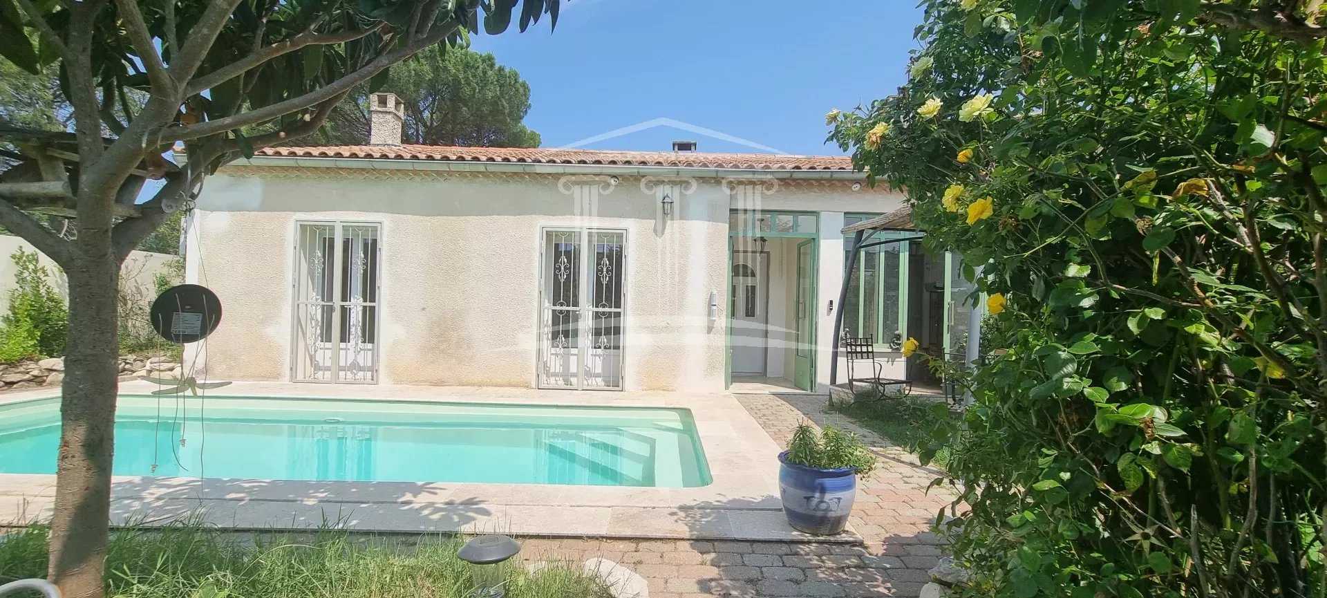 House in Sorgues, Vaucluse 11877664