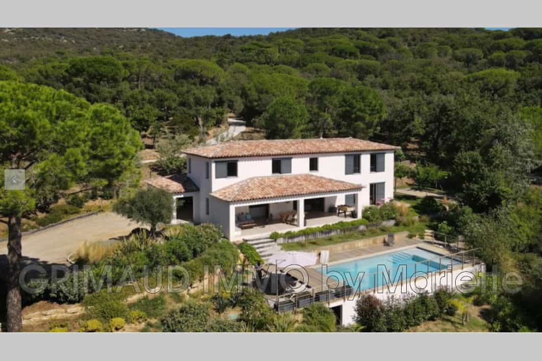 Hus i Grimaud, Provence-Alpes-Cote d'Azur 11878016