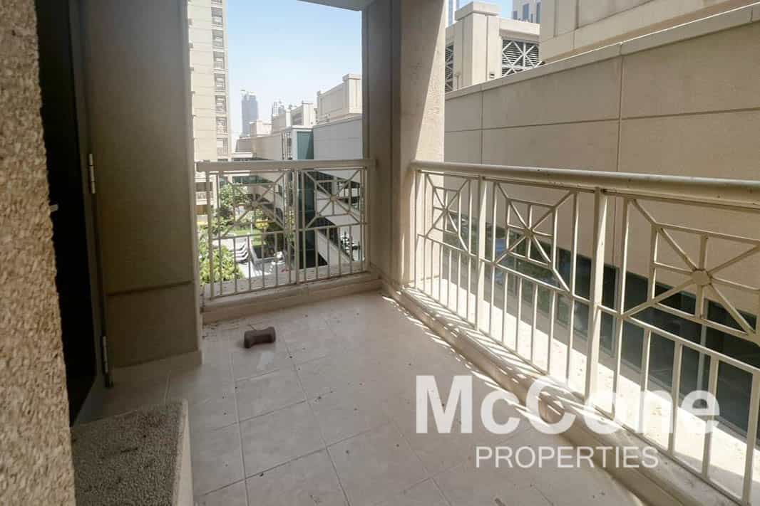 Condominium in Dubai, Dubai 11878080
