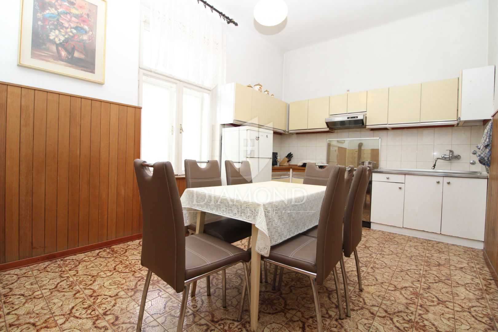 Квартира в Опатія, Приморсько-Горанська жупанія 11878218