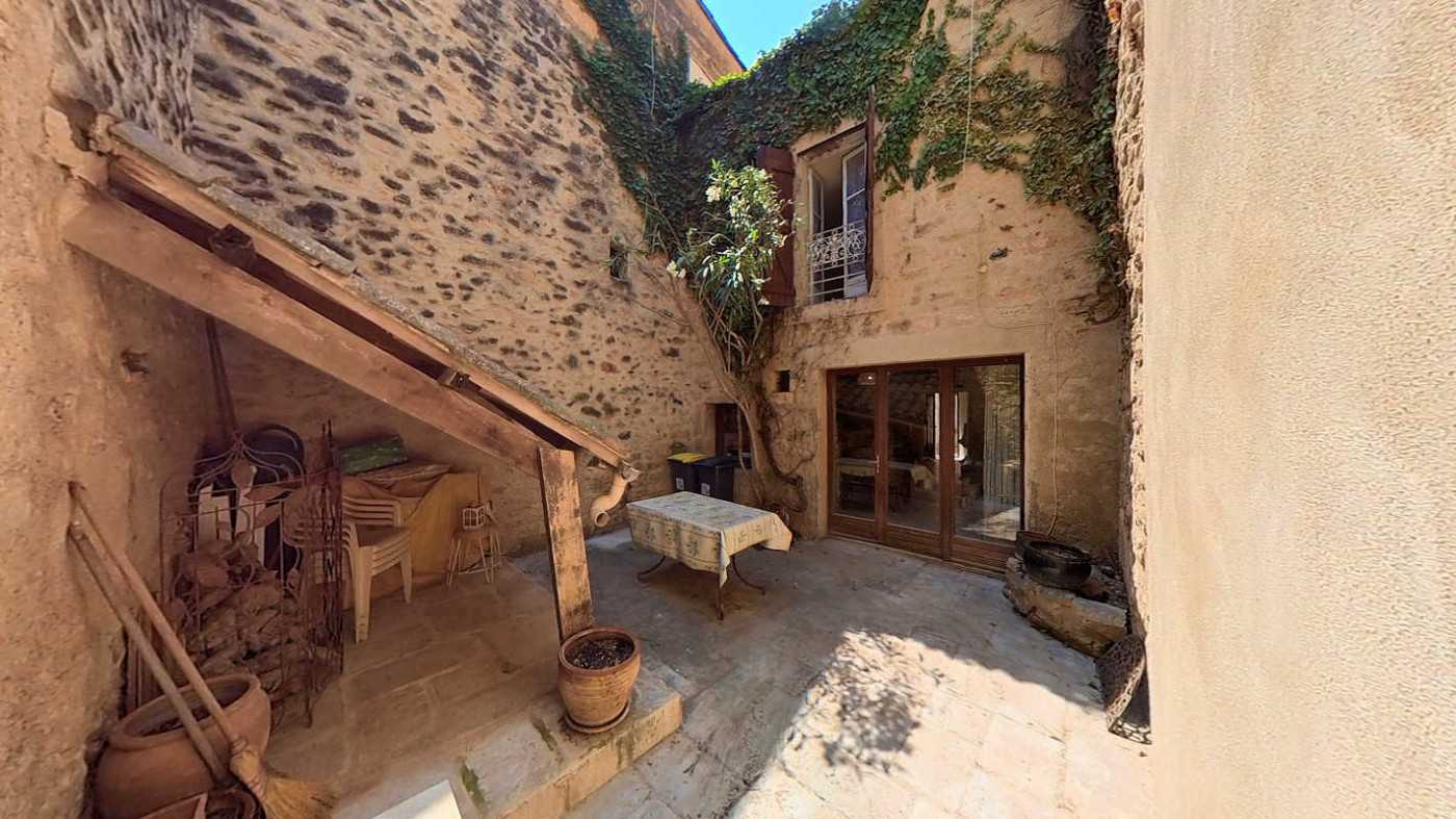 House in Nezignan-l'Eveque, Occitanie 11878631