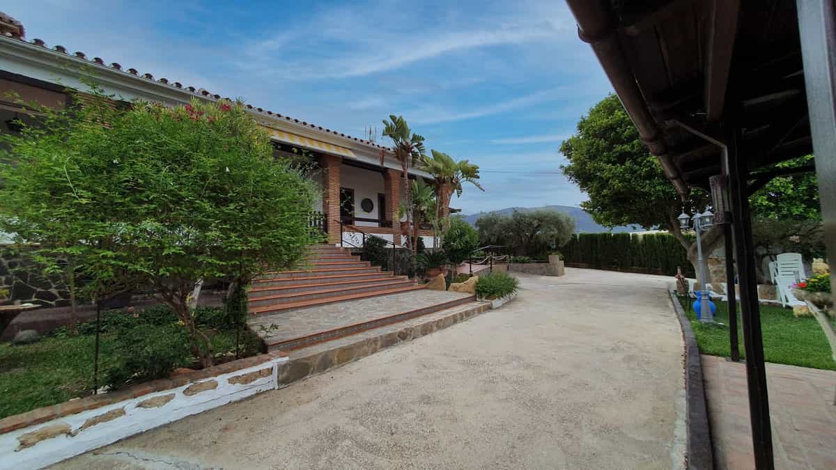 House in Alhaurín el Grande, Andalucía 11878803
