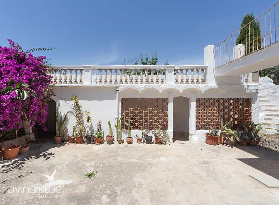 House in Ses Salines, Balearic Islands 11879519