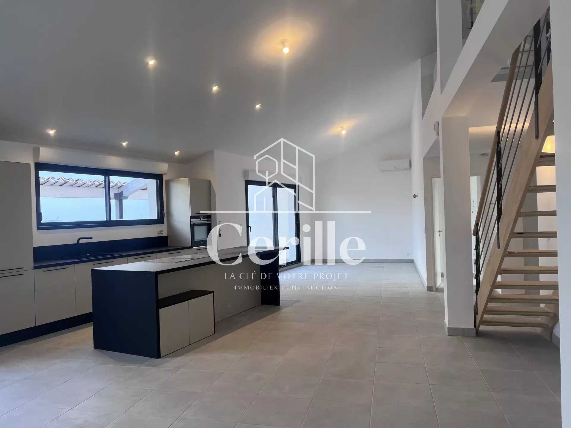 Condominium in La Londe-les-Maures, Var 11880025