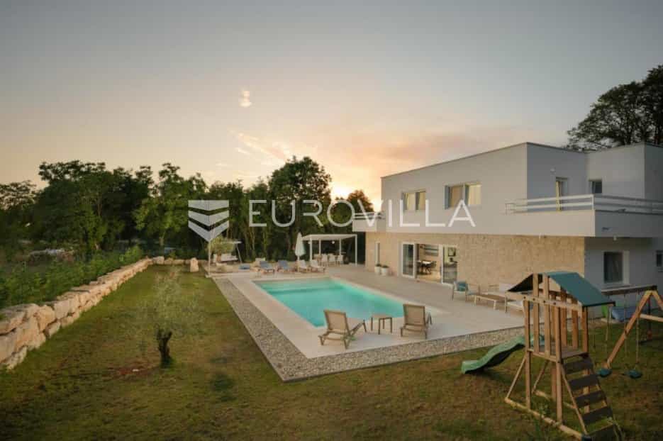 Rumah di Zminj, Istarska Zupanija 11880147