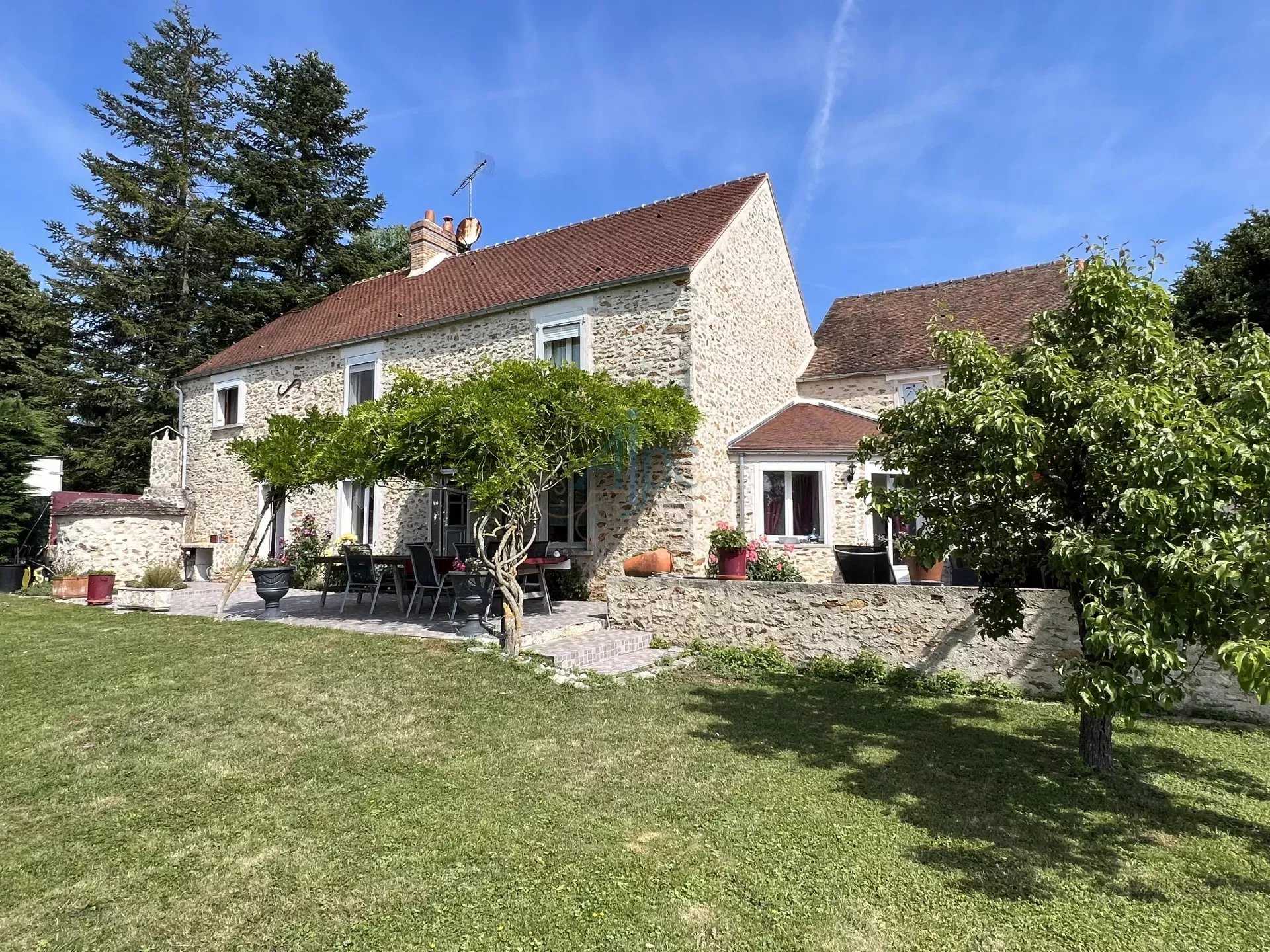 House in Coulommiers, Seine-et-Marne 11880494