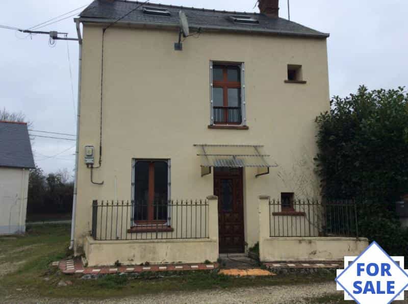 Rumah di Saint-Cyr-en-Pail, Membayar de la Loire 11880949
